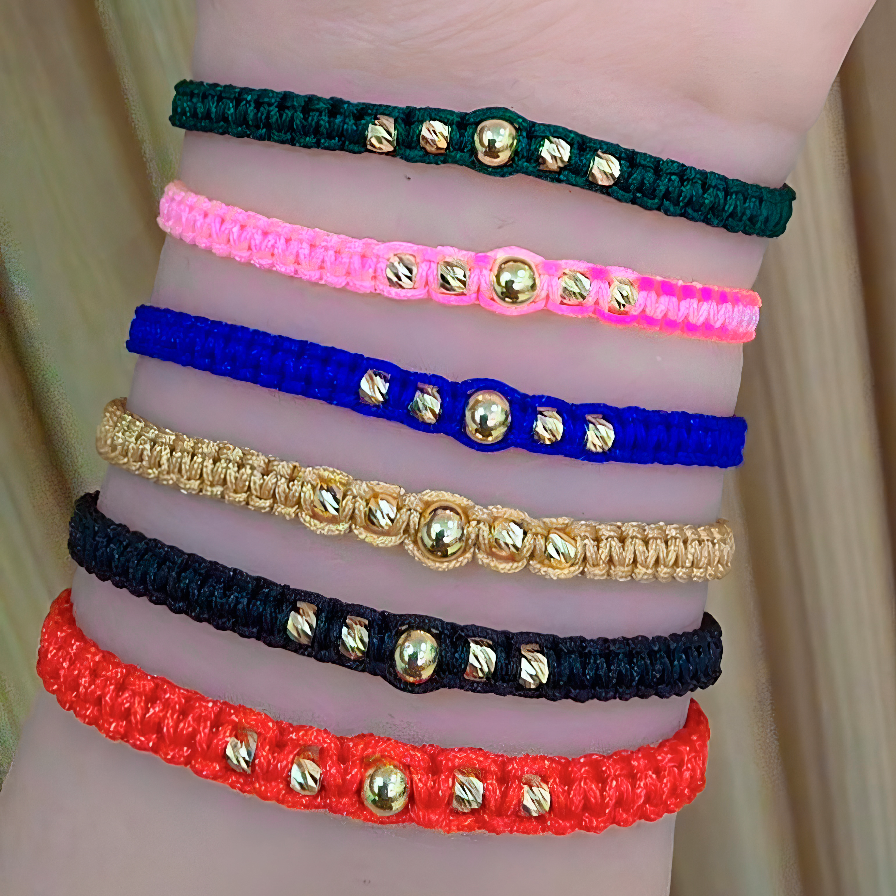 Pulsera Grecia 4 Balines Diamantados #3 y 1 Balín Liso #4 - Entretejida