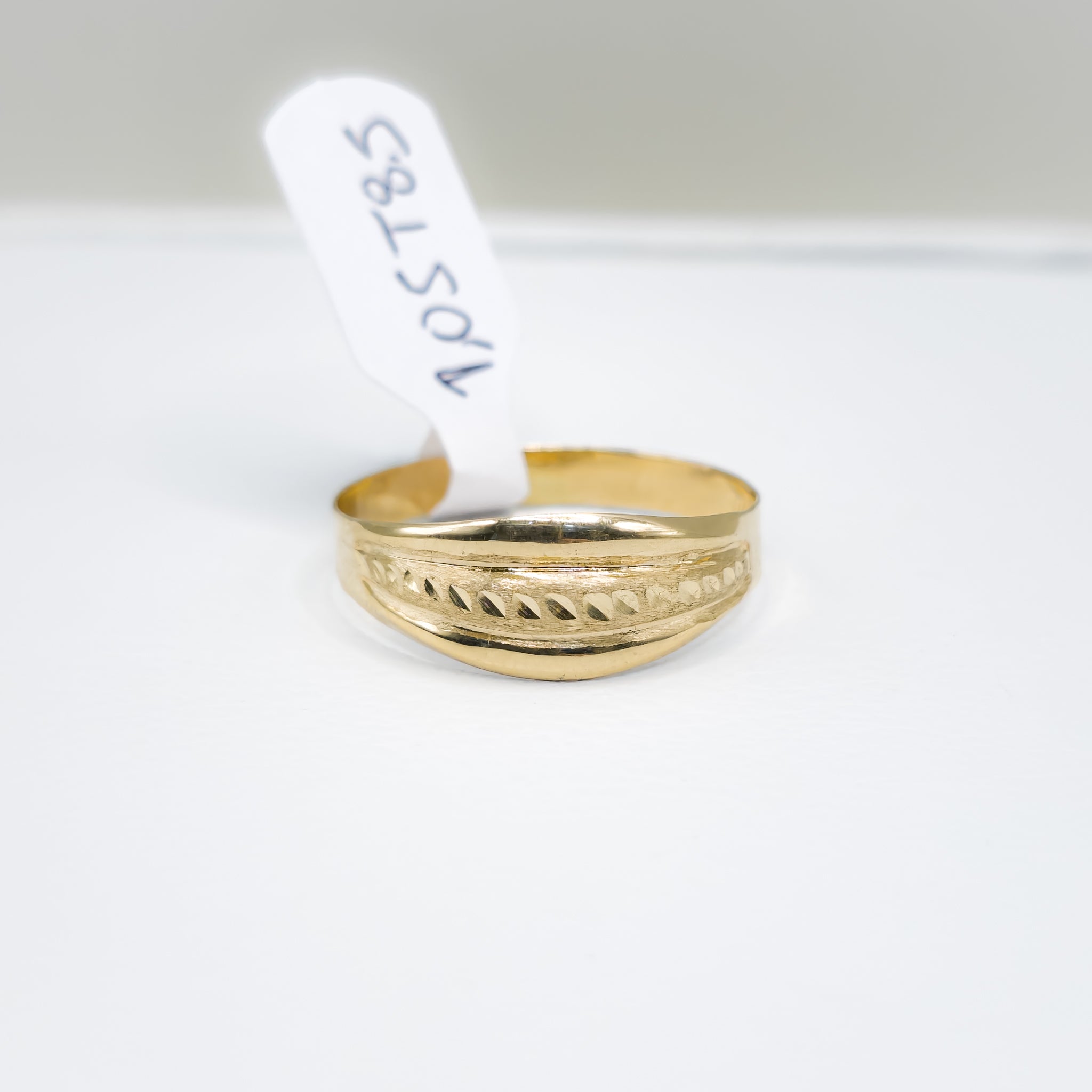 Anillo Talla 8.5 - 1.05gr