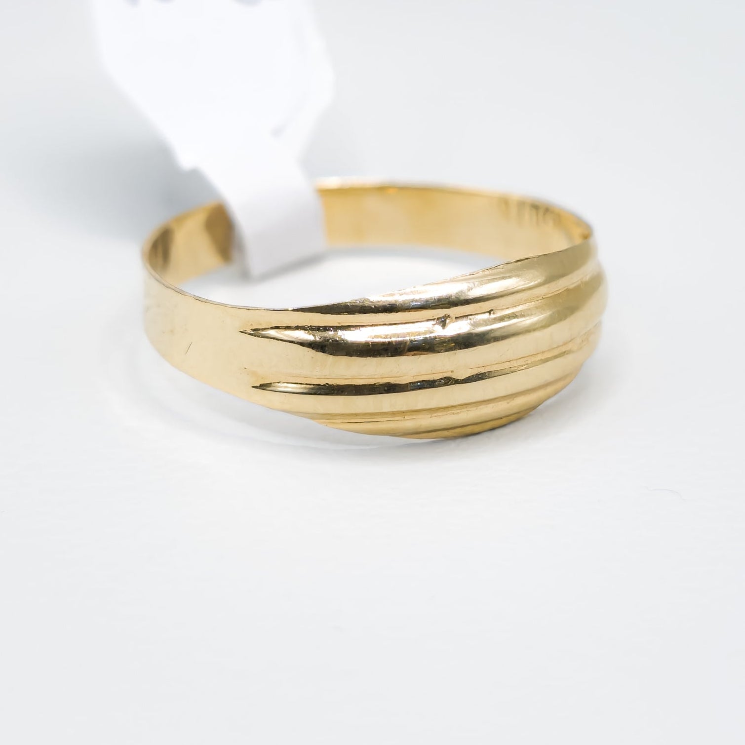 Anillo Talla 7.5 - 1.04gr